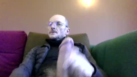 Snapshot of basiccamguy chatting on 01.22.25 basiccamguy online show from 01.22.25