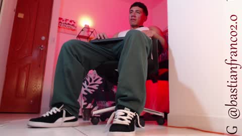 Snapshot of bastian_franco01 chatting on 12.10.24 Bastian Independent Model online show from 12.10.24