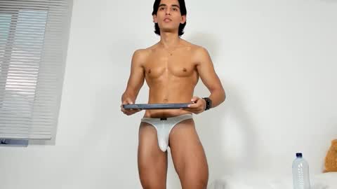 Snapshot of bastianmaalouf chatting on 10.21.25 Bastian Maalouf  online show from 10.21.25