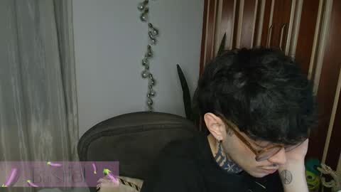 Bastiel online show from 11.26.25