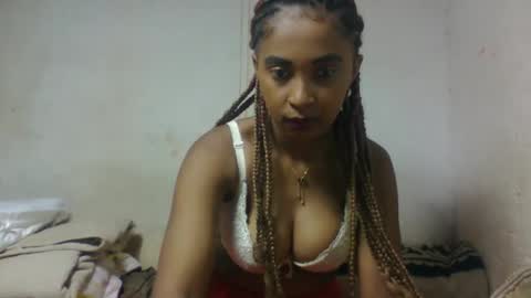 Snapshot of bavianona chatting on 10.12.25 bavianona online show from 10.12.25