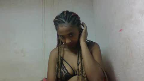Snapshot of bavianona chatting on 10.13.25 bavianona online show from 10.13.25