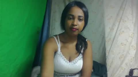 Snapshot of bavianona chatting on 10.18.25 bavianona online show from 10.18.25