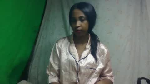 Snapshot of bavianona chatting on 10.27.25 bavianona online show from 10.27.25