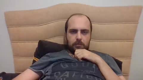 Snapshot of bayto chatting on 01.11.25 bayto online show from 01.11.25