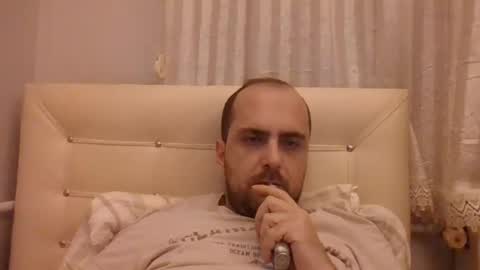 Snapshot of bayto chatting on 02.05.25 bayto online show from 02.05.25