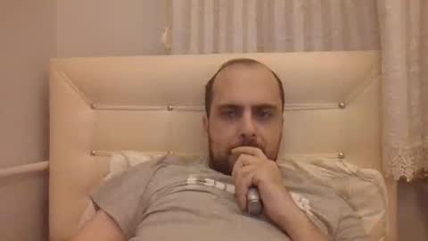 Snapshot of bayto chatting on 02.14.25 bayto online show from 02.14.25