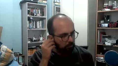 Snapshot of bayto chatting on 09.13.25 bayto online show from 09.13.25