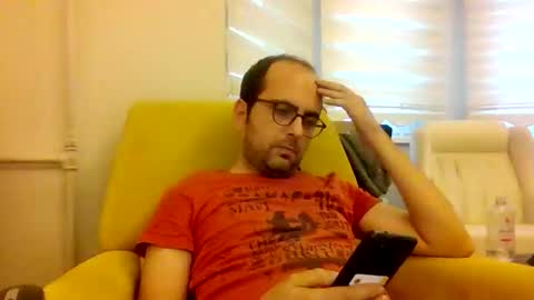 Snapshot of bayto chatting on 10.19.25 bayto online show from 10.19.25