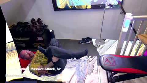 Snapshot of bazzz_8 chatting on 01.25.25 bazzz_8 online show from 01.25.25