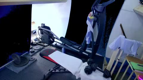 Snapshot of bazzz_8 chatting on 02.21.25 bazzz_8 online show from 02.21.25