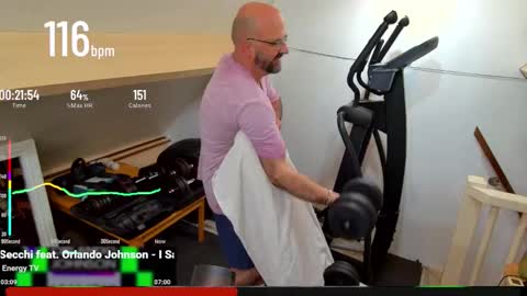 Snapshot of bazzz_8 chatting on 10.25.25 bazzz_8 online show from 10.25.25