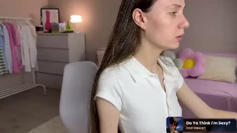 Snapshot of bb_lourels_ chatting on 07.11.26 Lourel I will be here on and online show from 07.11.26