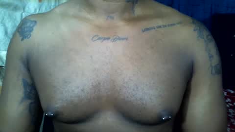 Snapshot of bbc_muscular chatting on 02.12.25 camilo online show from 02.12.25