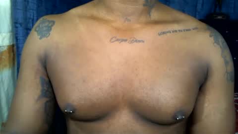 Snapshot of bbc_muscular chatting on 03.03.25 camilo online show from 03.03.25