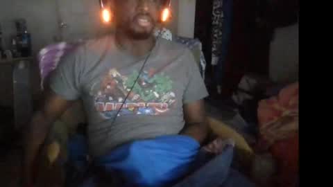 rocker n queen online show from 11.18.25