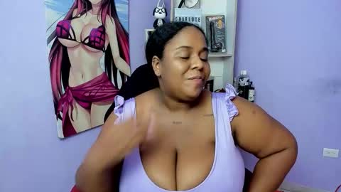 Snapshot of bbw_charlote chatting on 10.03.25 Charlote online show from 10.03.25