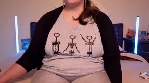 Snapshot of bbw_goddes chatting on 12.19.25 Love online show from 12.19.25