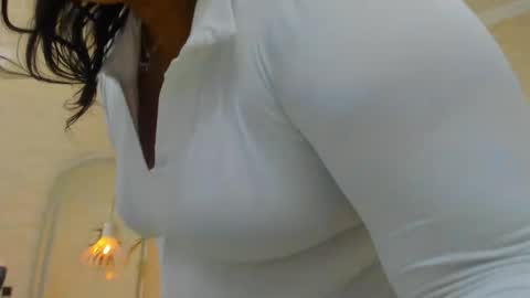 Snapshot of bbwcindyy chatting on 10.01.25 BBW Cindyy online show from 10.01.25