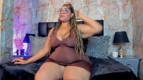 Bbwlatina01 online show from 11.17.25