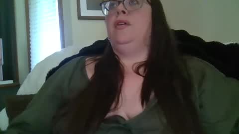 Snapshot of bbwsophiecooks chatting on 05.30.26 Sophie BBW online show from 05.30.26