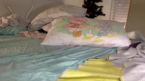 Snapshot of bby2brat chatting on 12.26.24 bby2brat online show from 12.26.24