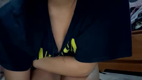 Snapshot of bby60279 chatting on 10.27.25 bby60279 online show from 10.27.25