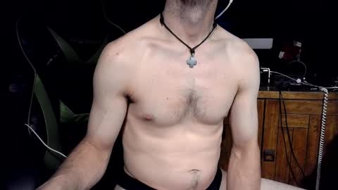 bchillin28 online show from 04.07.26