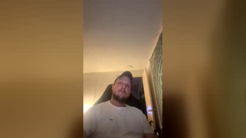 Snapshot of bdn9222 chatting on 05.21.26 bdn9222 online show from 05.21.26