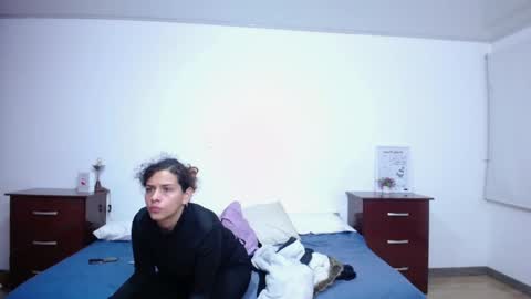 Sara  Juan online show from 11.04.25