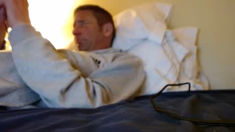 Snapshot of beachbuds chatting on 04.11.26 beachbuds online show from 04.11.26