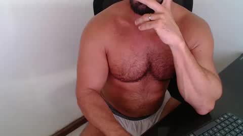 Snapshot of beard_top_guy chatting on 05.05.26 Beard Guy online show from 05.05.26