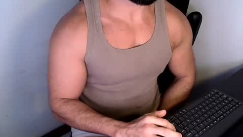Snapshot of beard_top_guy chatting on 06.25.26 Beard Guy online show from 06.25.26