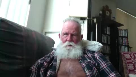 beardbushy online show from 10.05.25