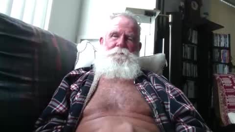 beardbushy online show from 10.12.25