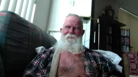 Snapshot of beardbushy chatting on 06.29.26 beardbushy online show from 06.29.26