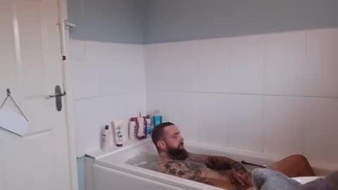 Snapshot of beardedtattedguy chatting on 09.11.25 beardedtattedguy online show from 09.11.25