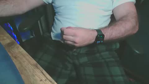 Snapshot of bearscar84 chatting on 11.11.25 bearscar84 online show from 11.11.25