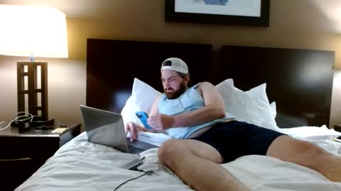 Beary Mikey online show from 01.04.25