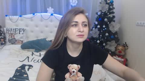 Snapshot of beataangel chatting on 01.11.25 beataangel online show from 01.11.25