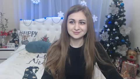 Snapshot of beataangel chatting on 01.12.25 beataangel online show from 01.12.25