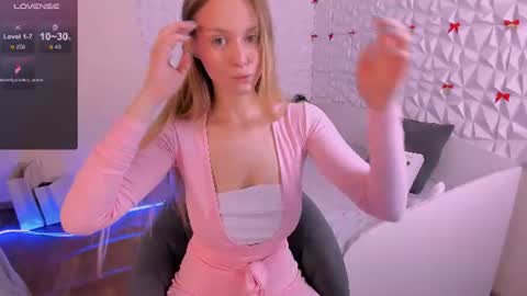 Beatrice online show from 07.21.26