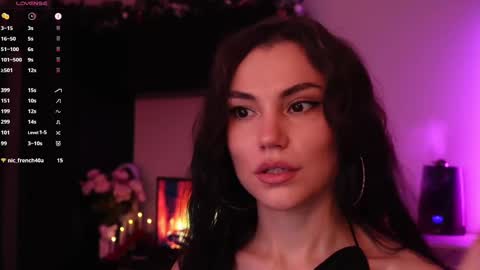 Bzzz Bea online show from 02.11.25