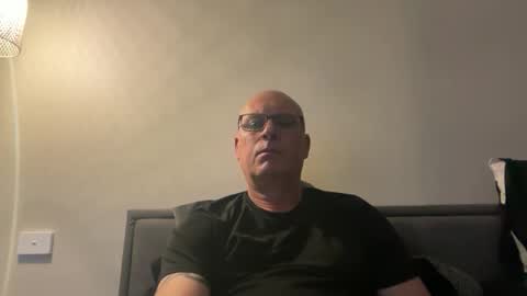 Snapshot of beatsboy87 chatting on 10.25.25 beatsboy87 online show from 10.25.25