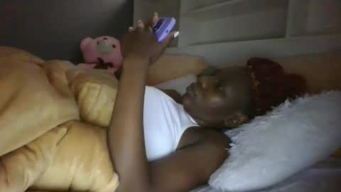 Snapshot of beautie699392 chatting on 01.24.25 Lil stunner online show from 01.24.25