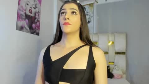 Valeria online show from 12.17.25