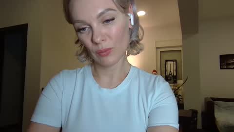 Snapshot of beautifulkollettee chatting on 12.28.24 Beautifulkollette online show from 12.28.24