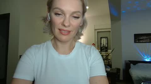 Snapshot of beautifulkollettee chatting on 12.29.24 Beautifulkollette online show from 12.29.24