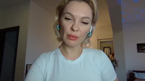 Snapshot of beautifulkollettee chatting on 01.18.25 Beautifulkollette online show from 01.18.25