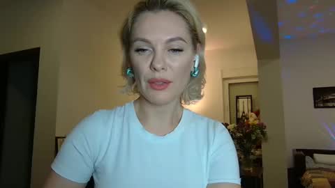 Snapshot of beautifulkollettee chatting on 01.19.25 Beautifulkollette online show from 01.19.25